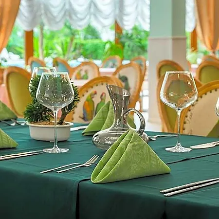 Hotell Allegra Balneo & 4*